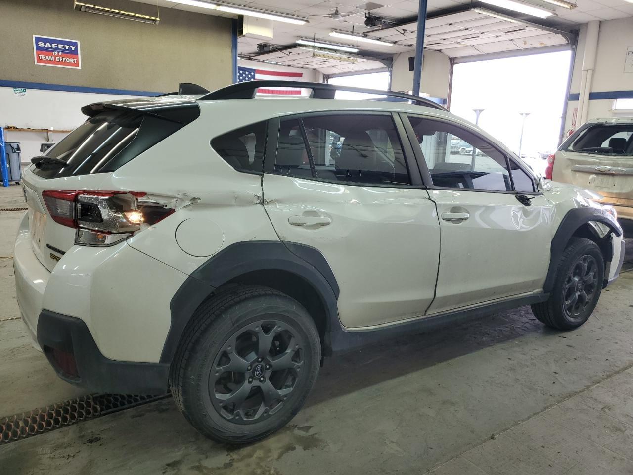 2021 SUBARU CROSSTREK - Фото 3