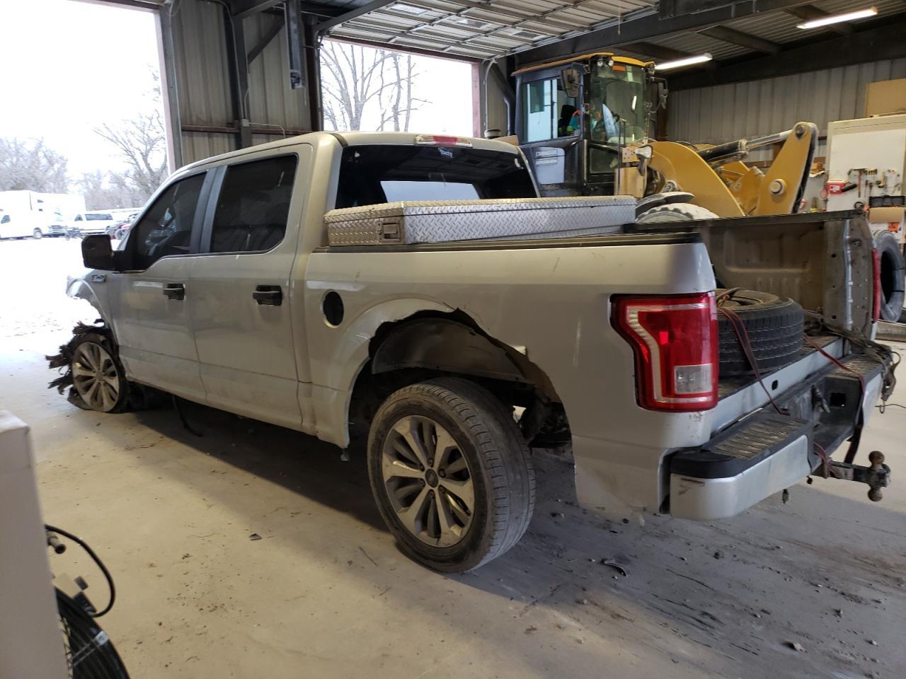 2017 FORD F150 SUPER - Фото 2