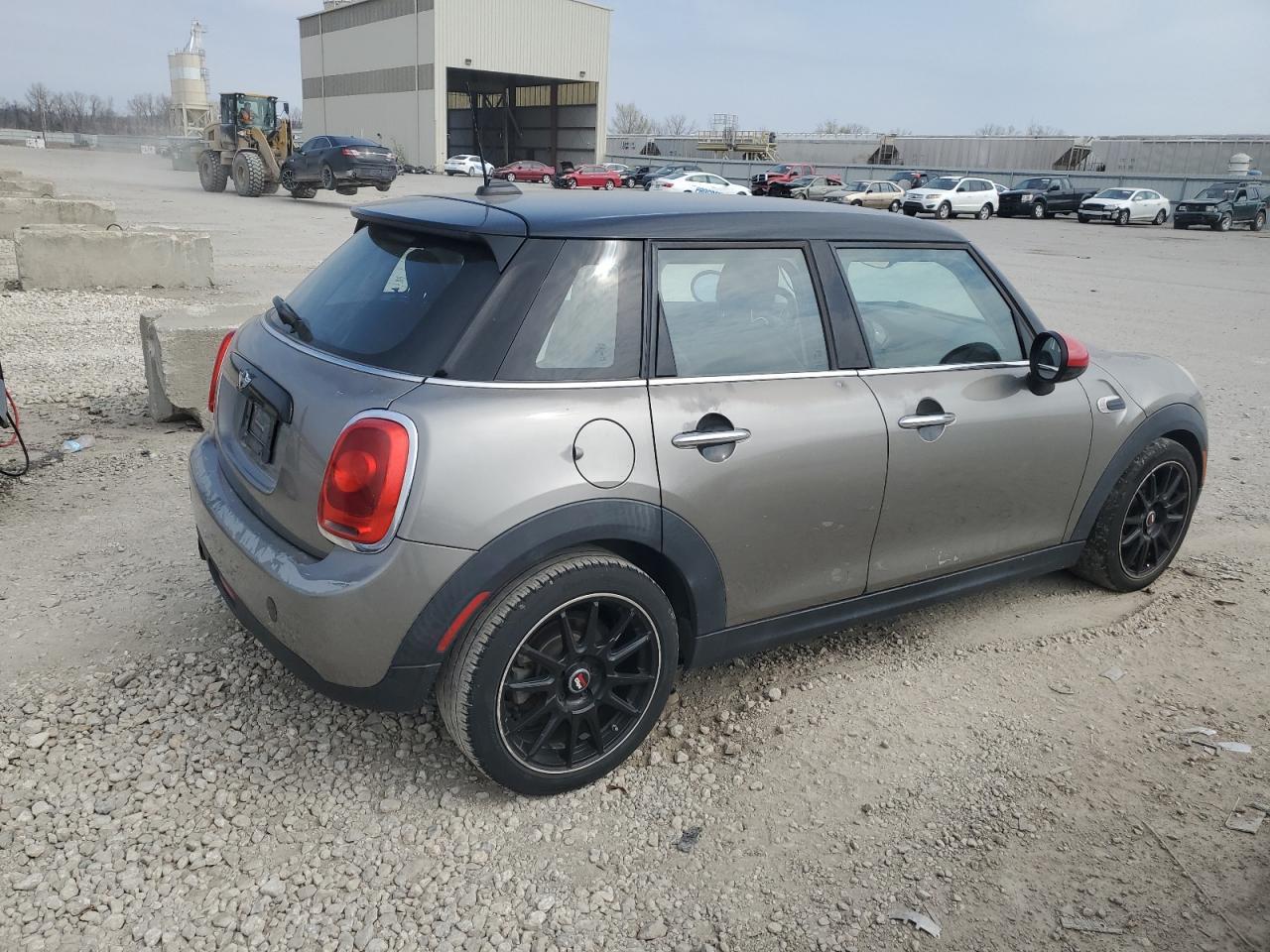 2017 MINI COOPER - Фото 3