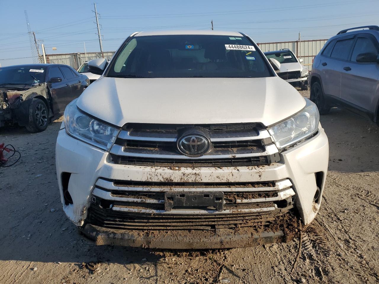 2018 TOYOTA HIGHLANDER - Фото 5