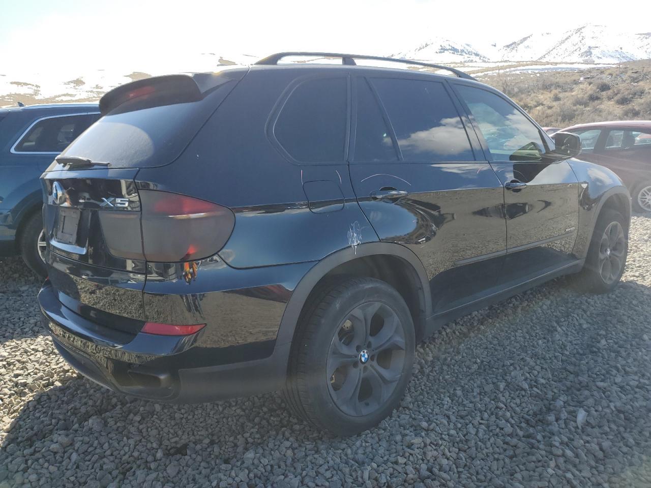 2011 BMW X5 XDRIVE5 - Image 3