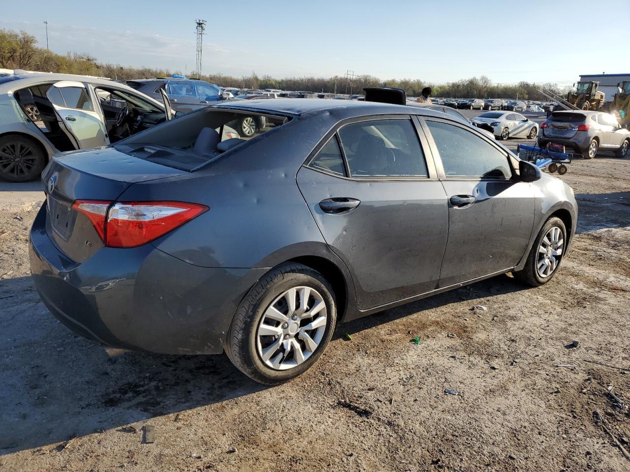 2015 TOYOTA COROLLA L - Фото 3