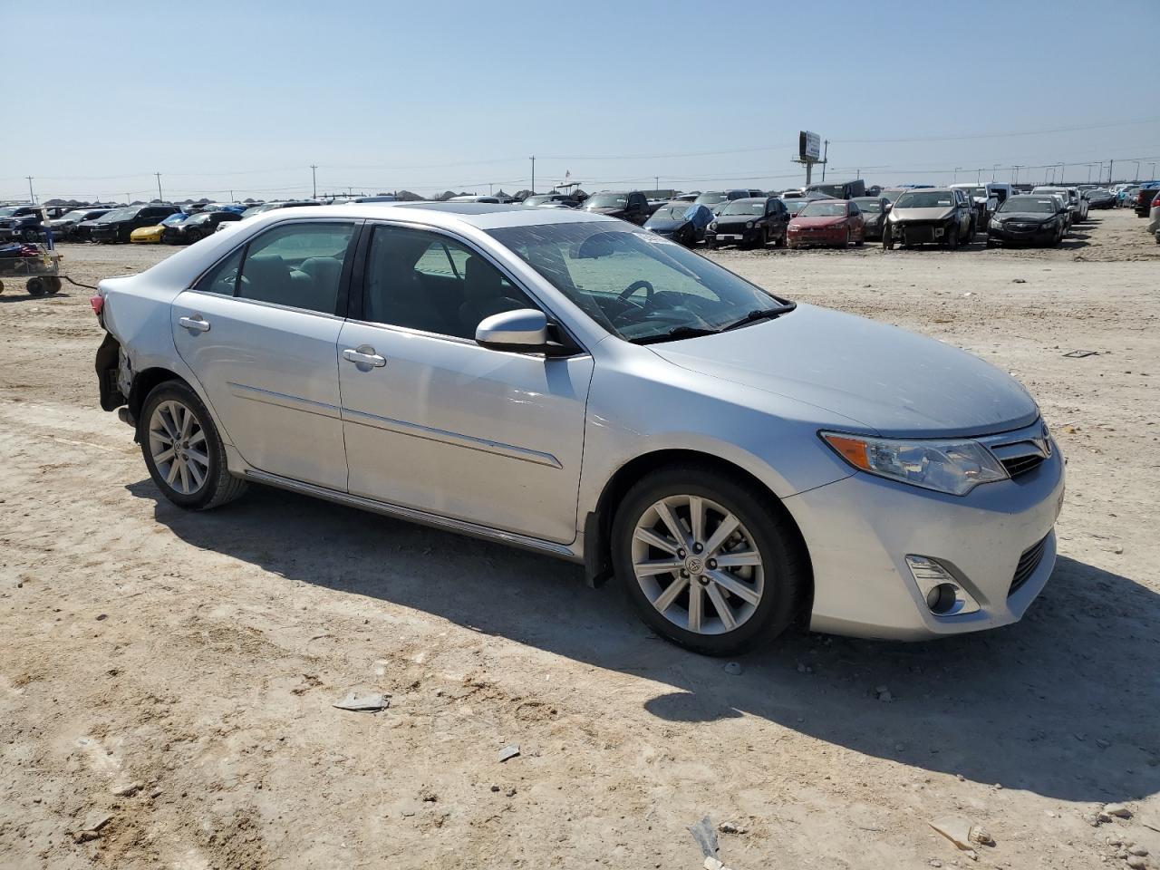 2014 TOYOTA CAMRY L - Image 4