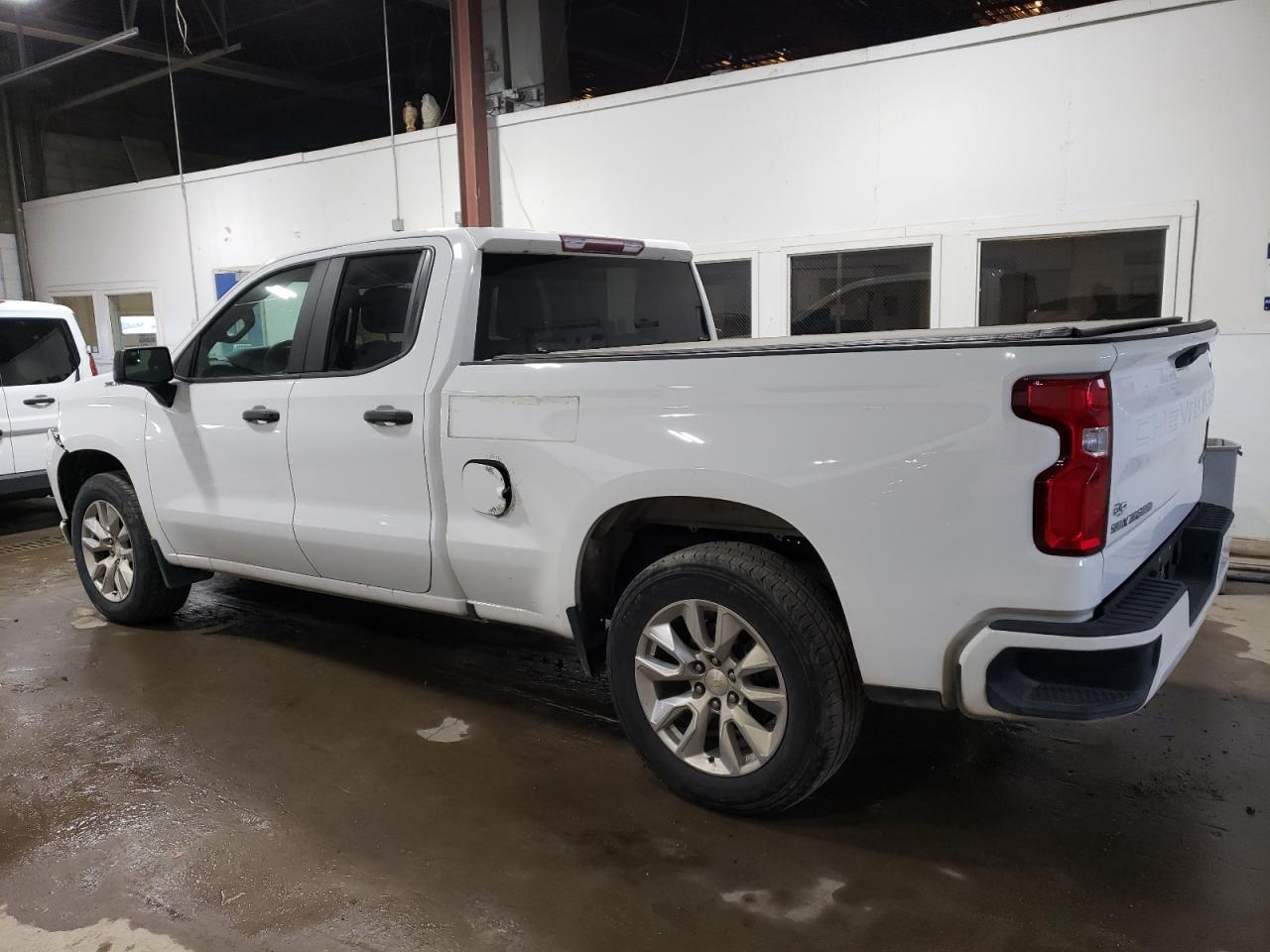 2020 CHEVROLET SILVERADO - Image 2
