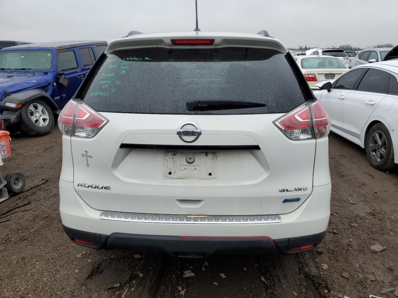 2014 NISSAN ROGUE S - Image 6