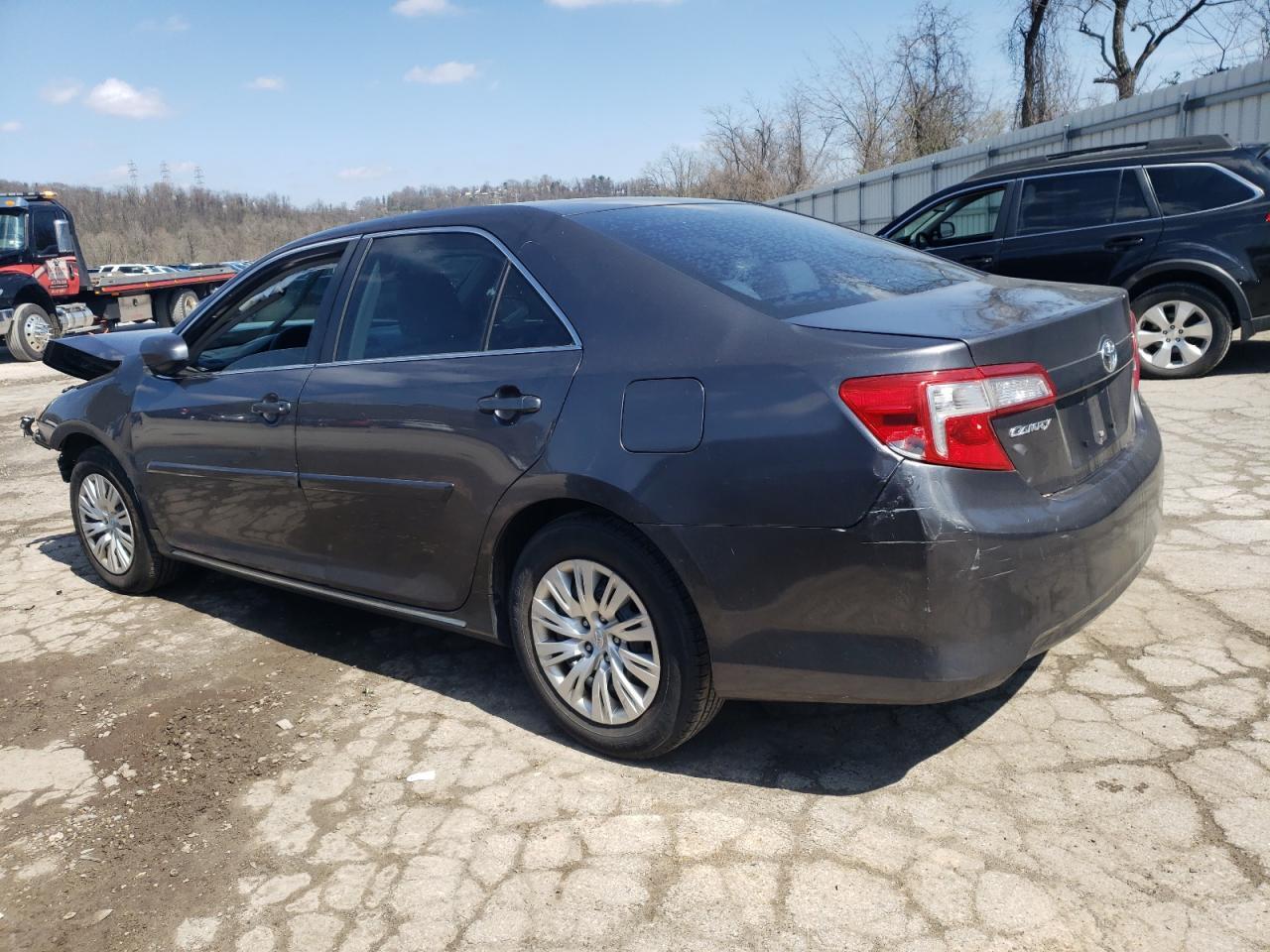2013 TOYOTA CAMRY L - Фото 2