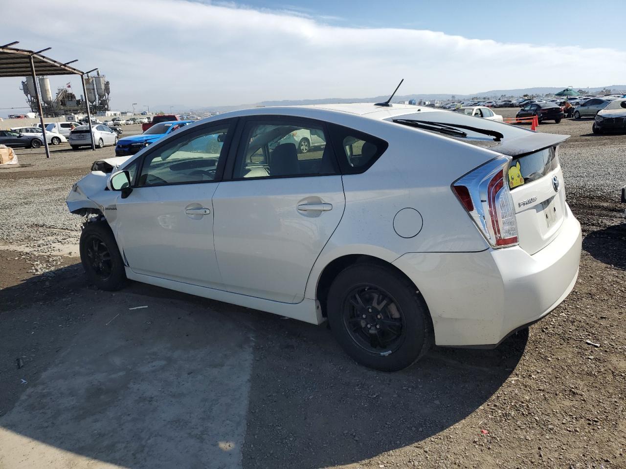2015 TOYOTA PRIUS - Фото 2