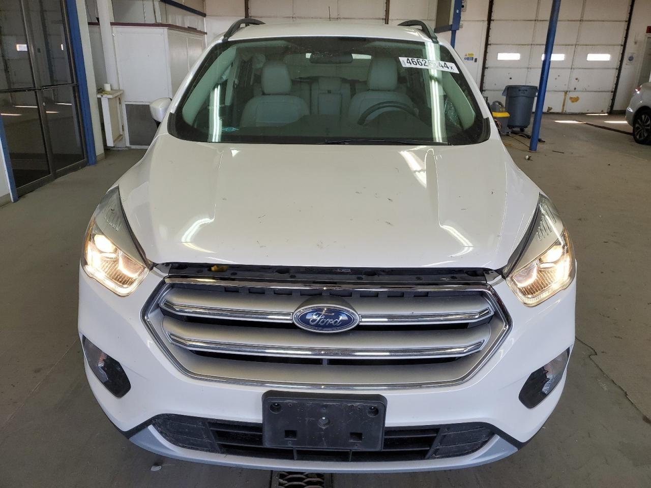 2019 FORD ESCAPE SEL - Фото 5