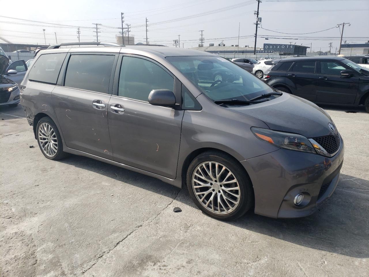 2015 TOYOTA SIENNA SPO - Фото 4