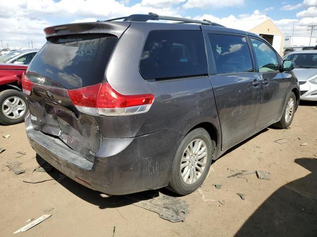 2011 Toyota Sienna Xle - Фото 3