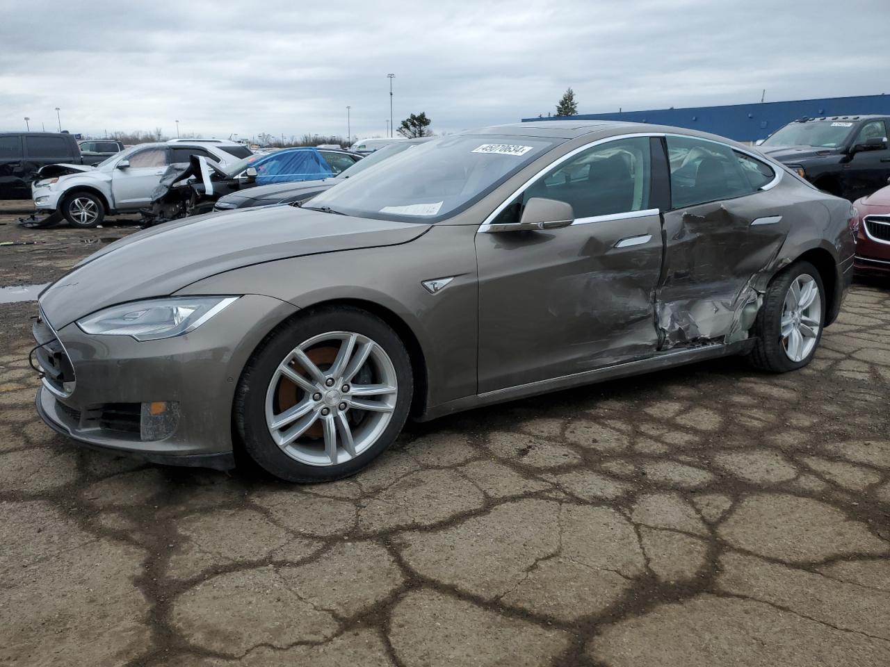 2015 TESLA MODEL S 85