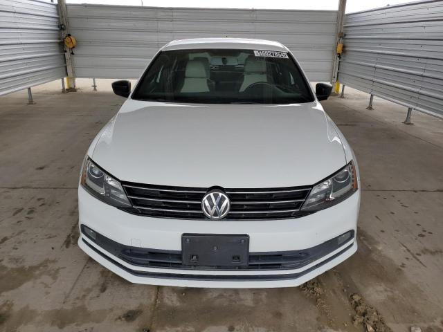 2016 Volkswagen Jetta Sport - Image 5