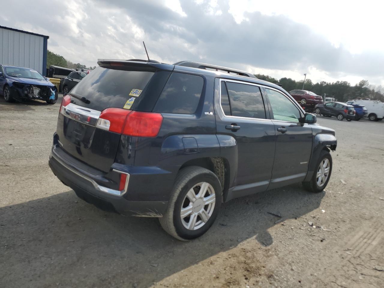 2016 GMC TERRAIN SL - Image 3