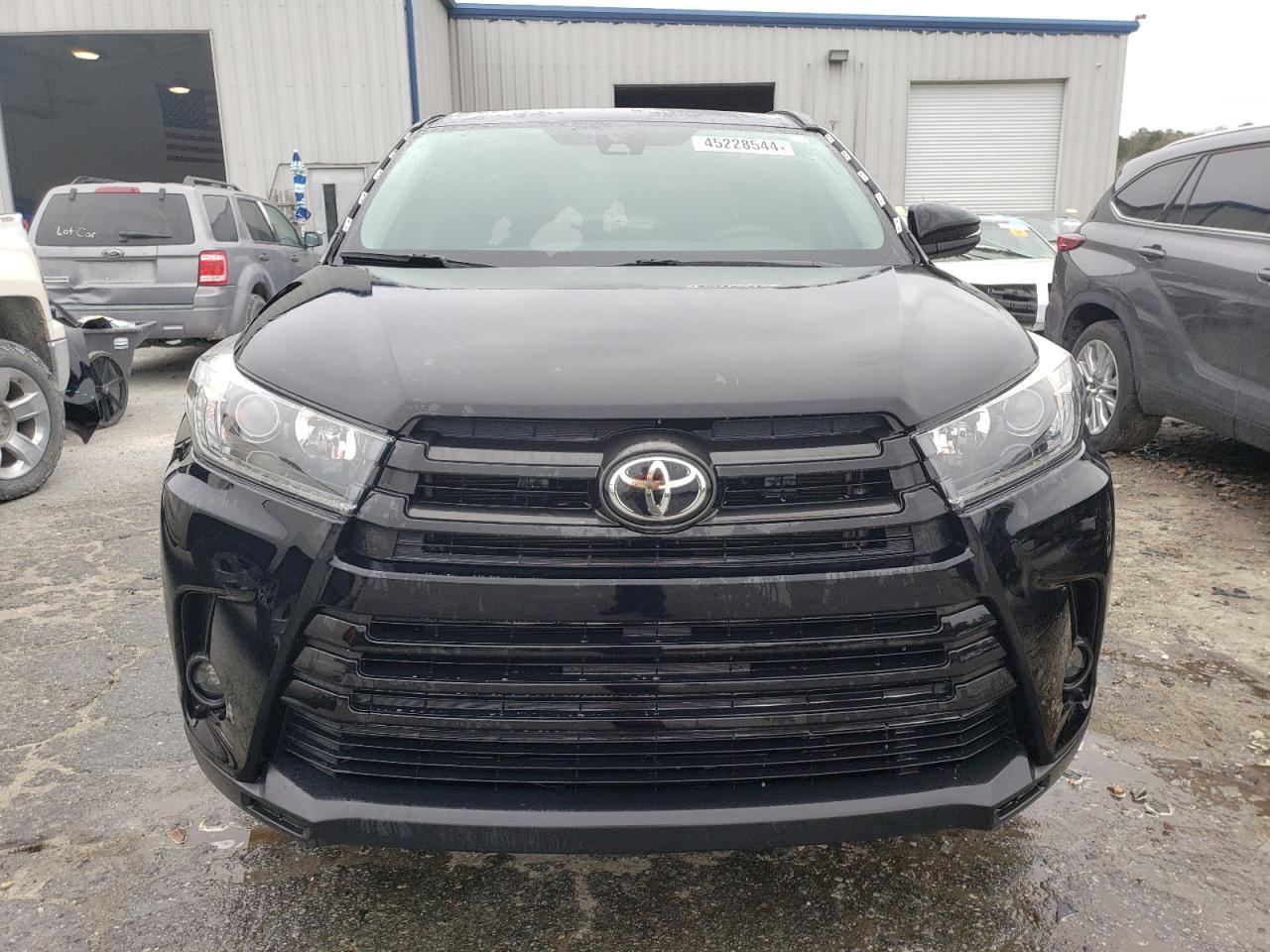 2019 TOYOTA HIGHLANDER - Image 5