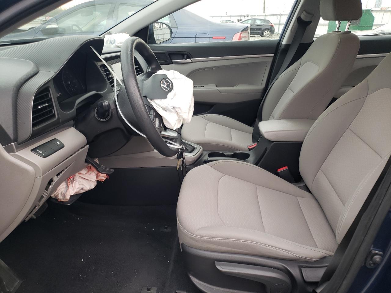 2019 HYUNDAI ELANTRA SE - Image 7