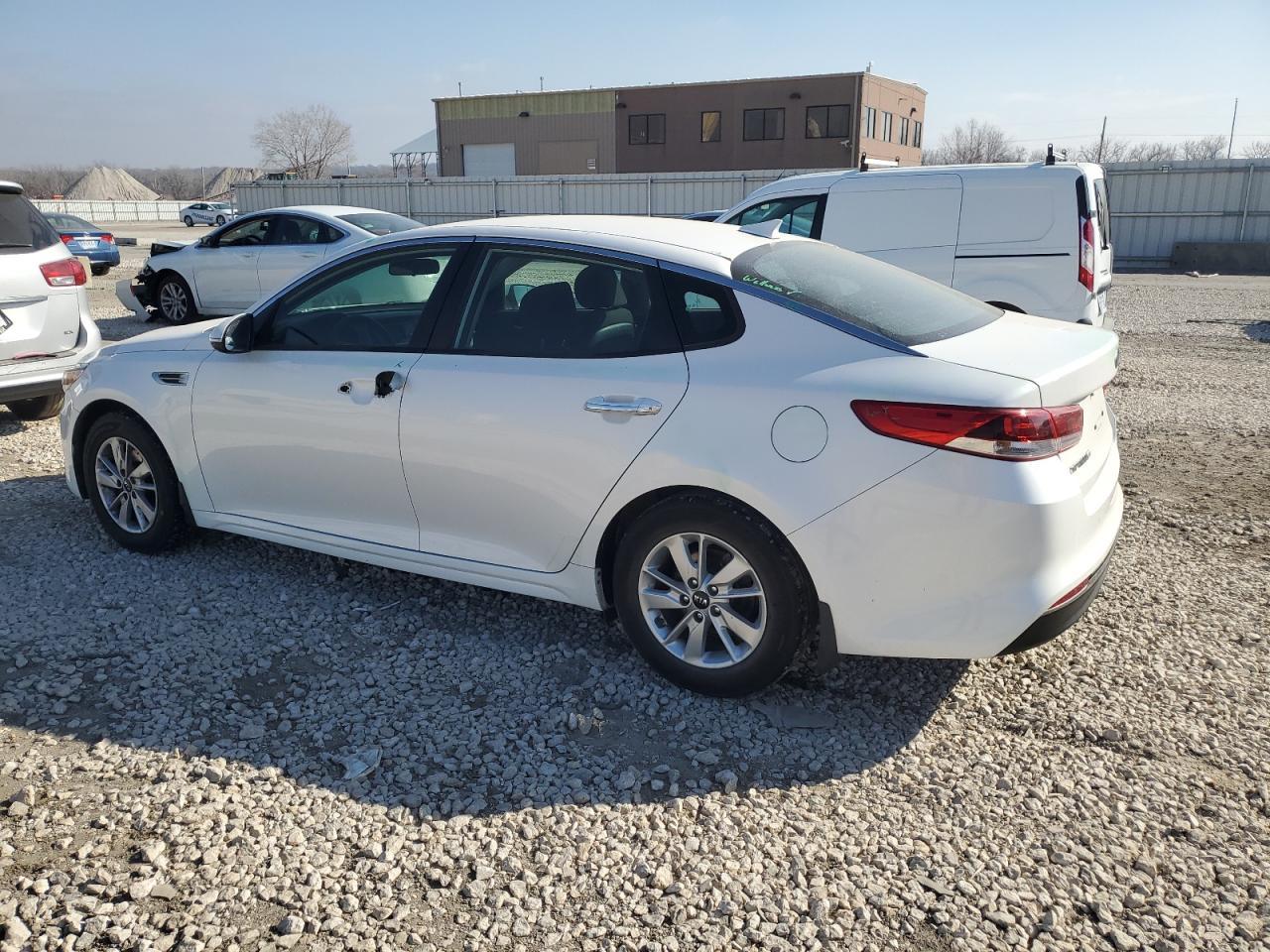 2016 KIA OPTIMA LX - Фото 2