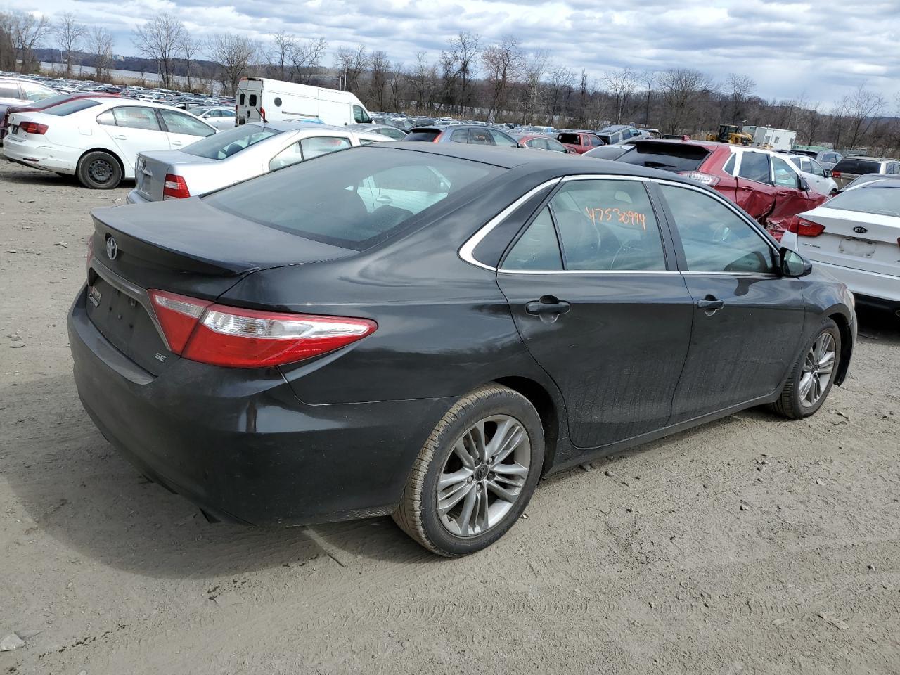 2015 TOYOTA CAMRY LE - Фото 3