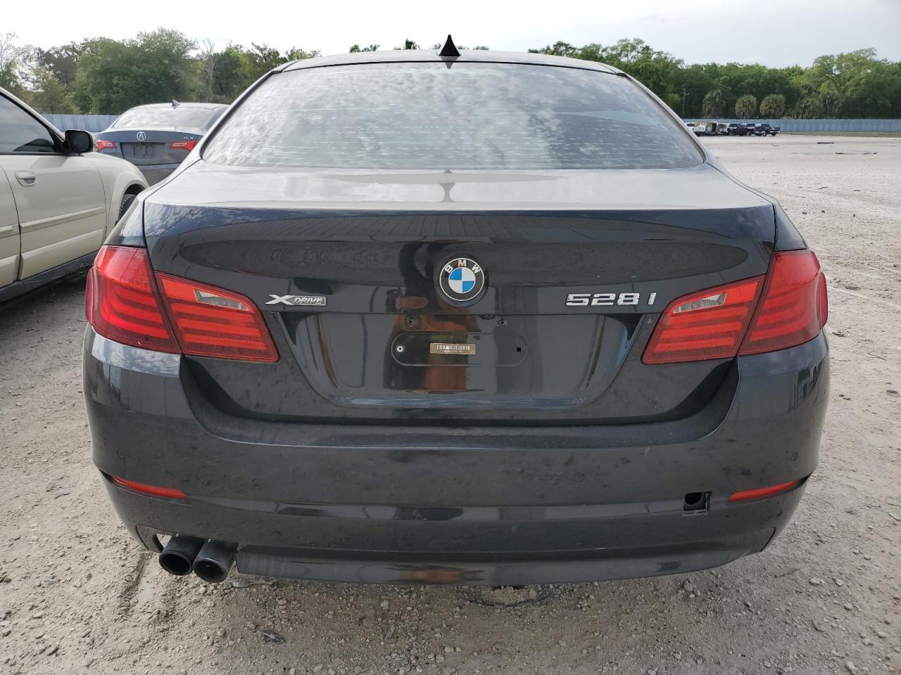 2013 BMW 528 XI - Image 6
