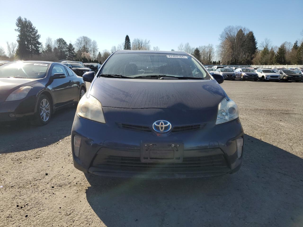 2013 TOYOTA PRIUS - Image 5