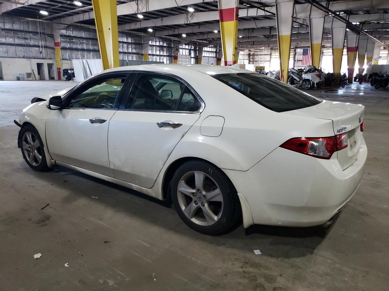 2010 ACURA TSX - Image 2