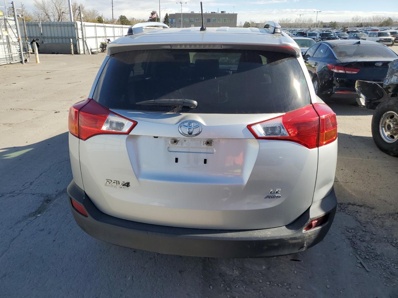 2015 TOYOTA RAV4 LE - Image 6