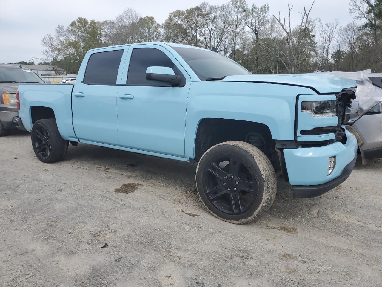 2018 CHEVROLET SILVERADO - Фото 4