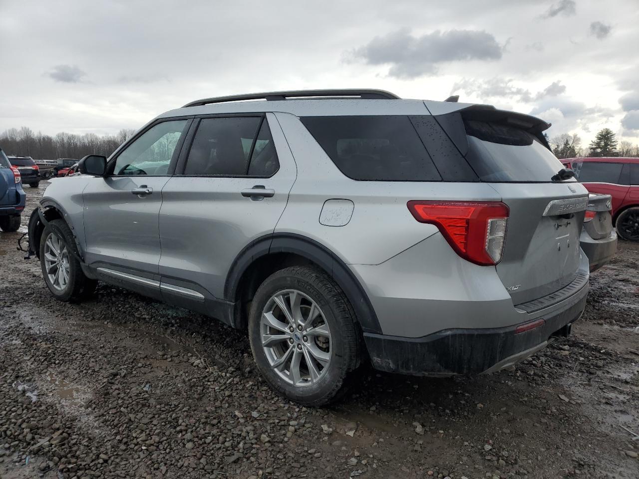 2023 FORD EXPLORER X - Фото 2