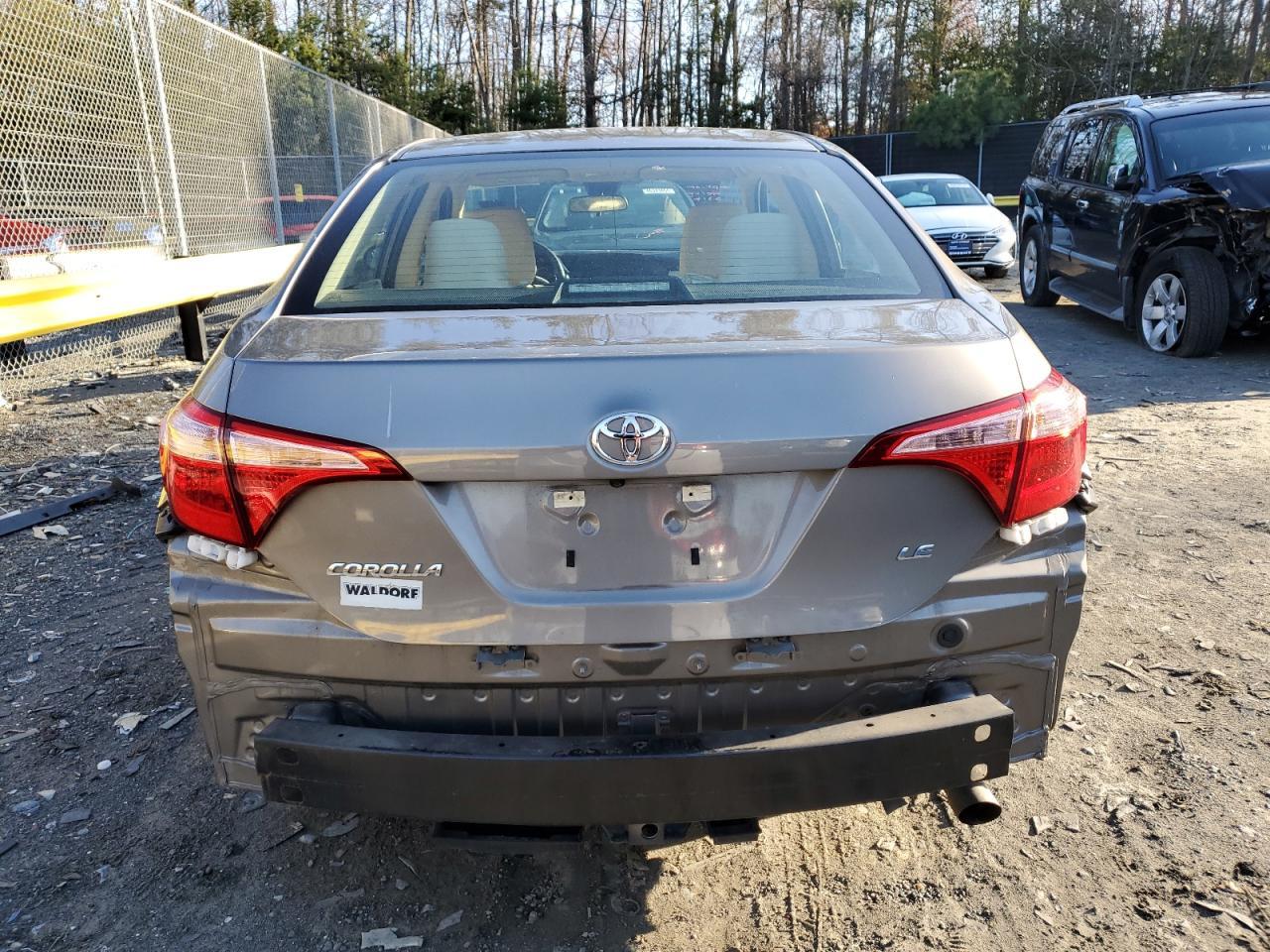 2018 TOYOTA COROLLA L - Image 6