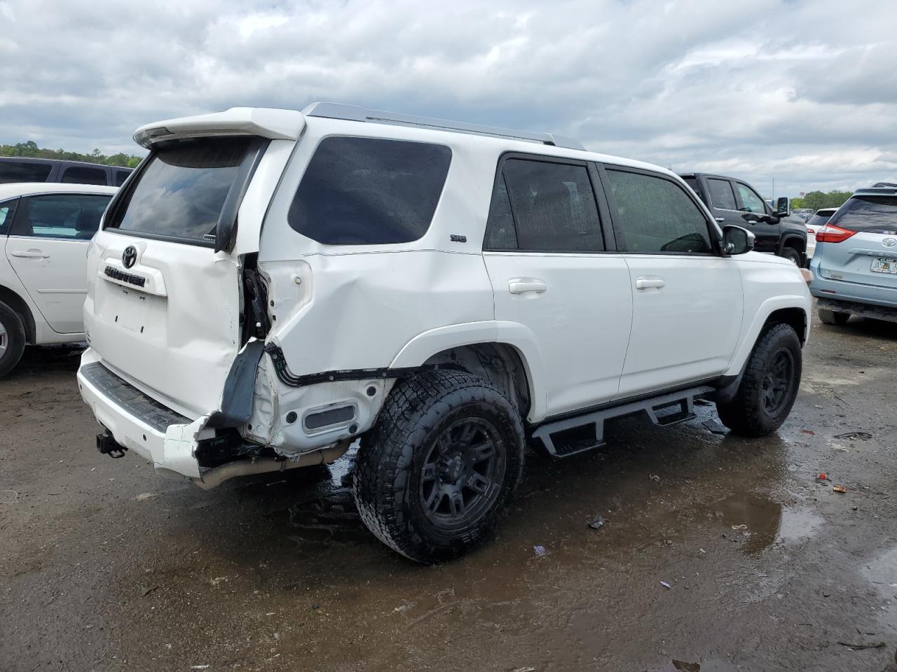 2018 TOYOTA 4RUNNER SR - Image 3