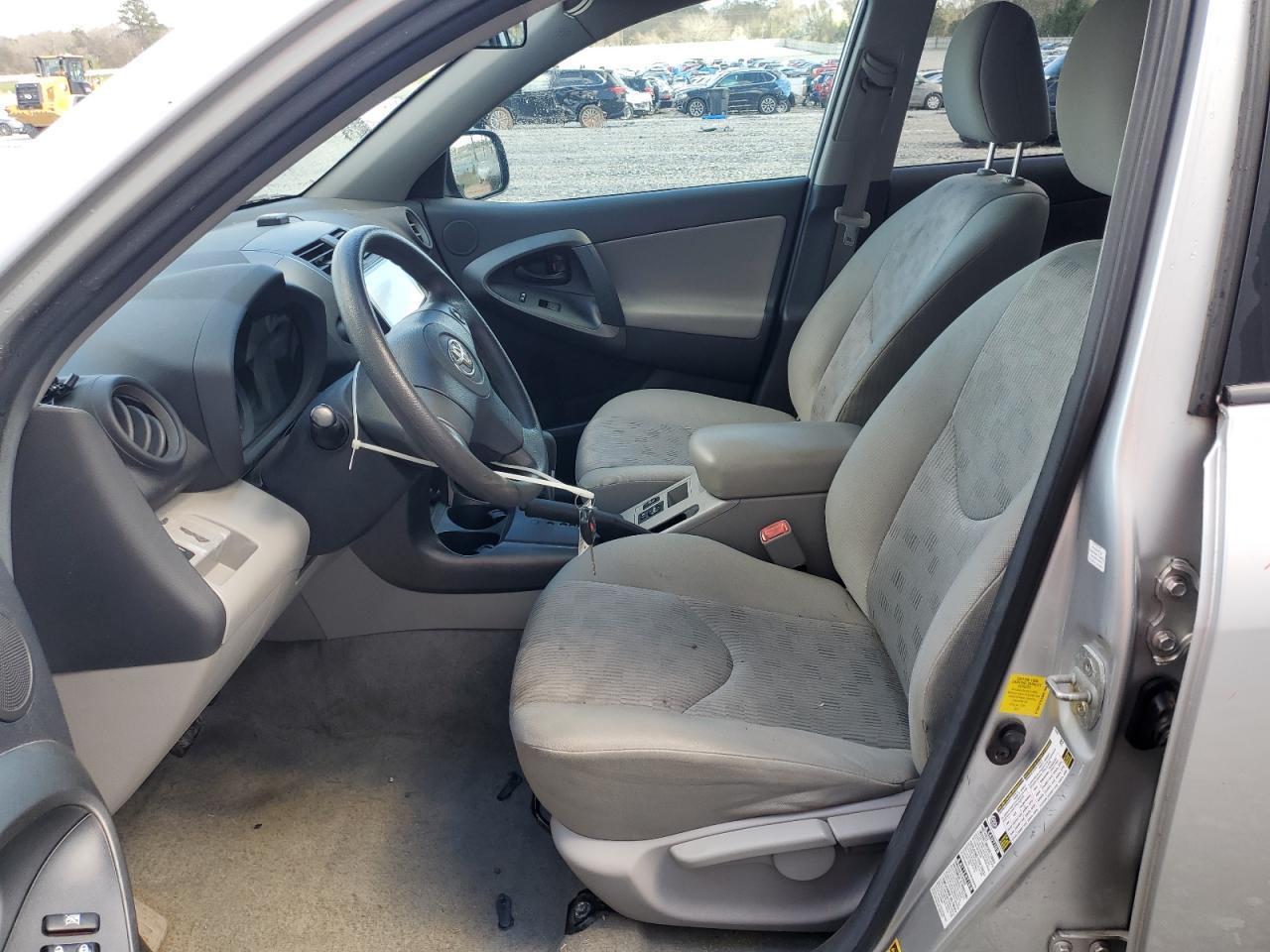 2011 TOYOTA RAV4 - Image 7