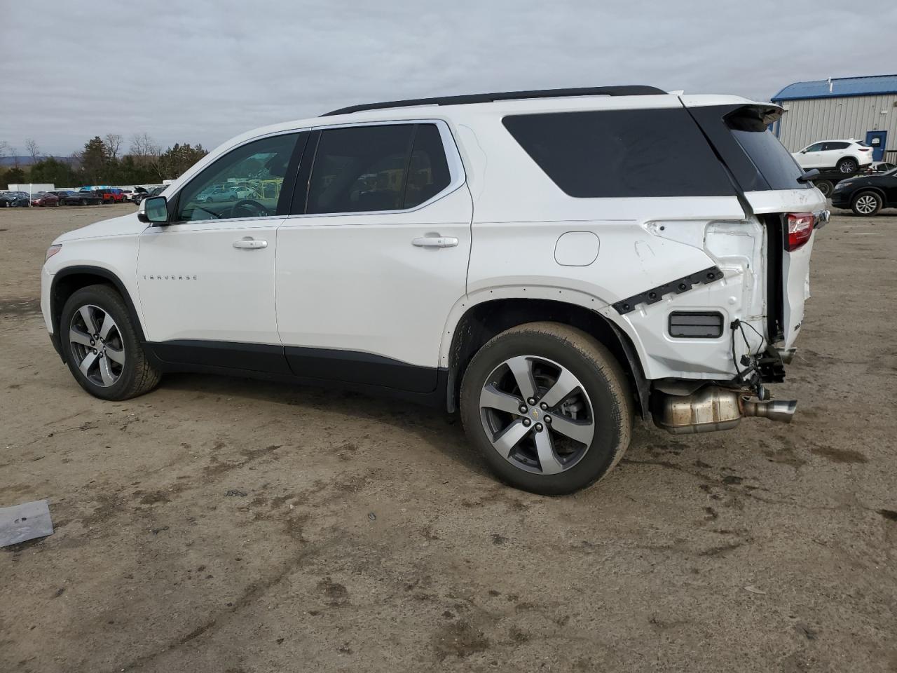 2021 CHEVROLET TRAVERSE L - Фото 2