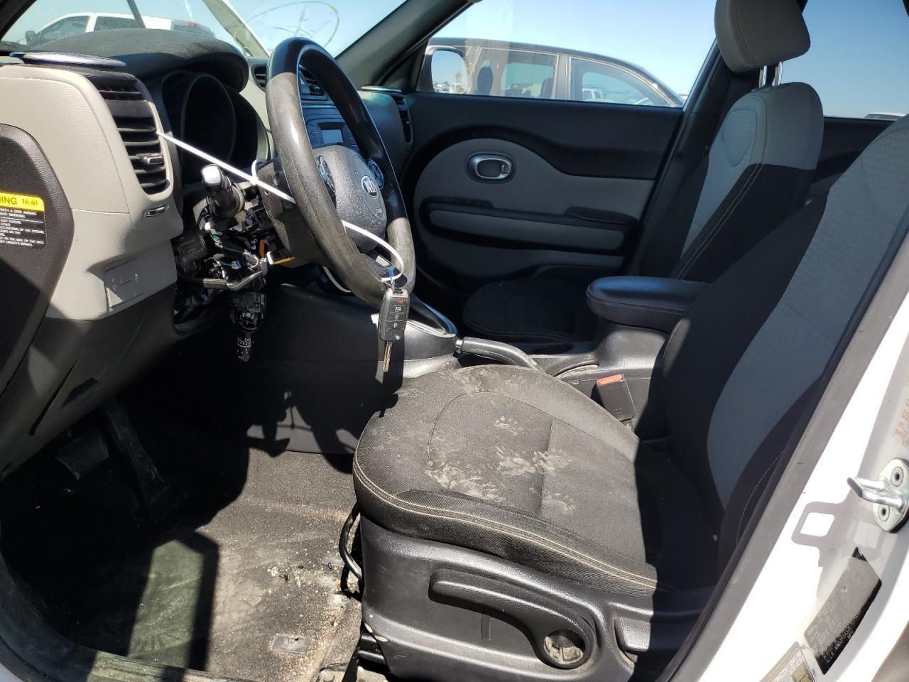 2014 KIA SOUL + - Image 7