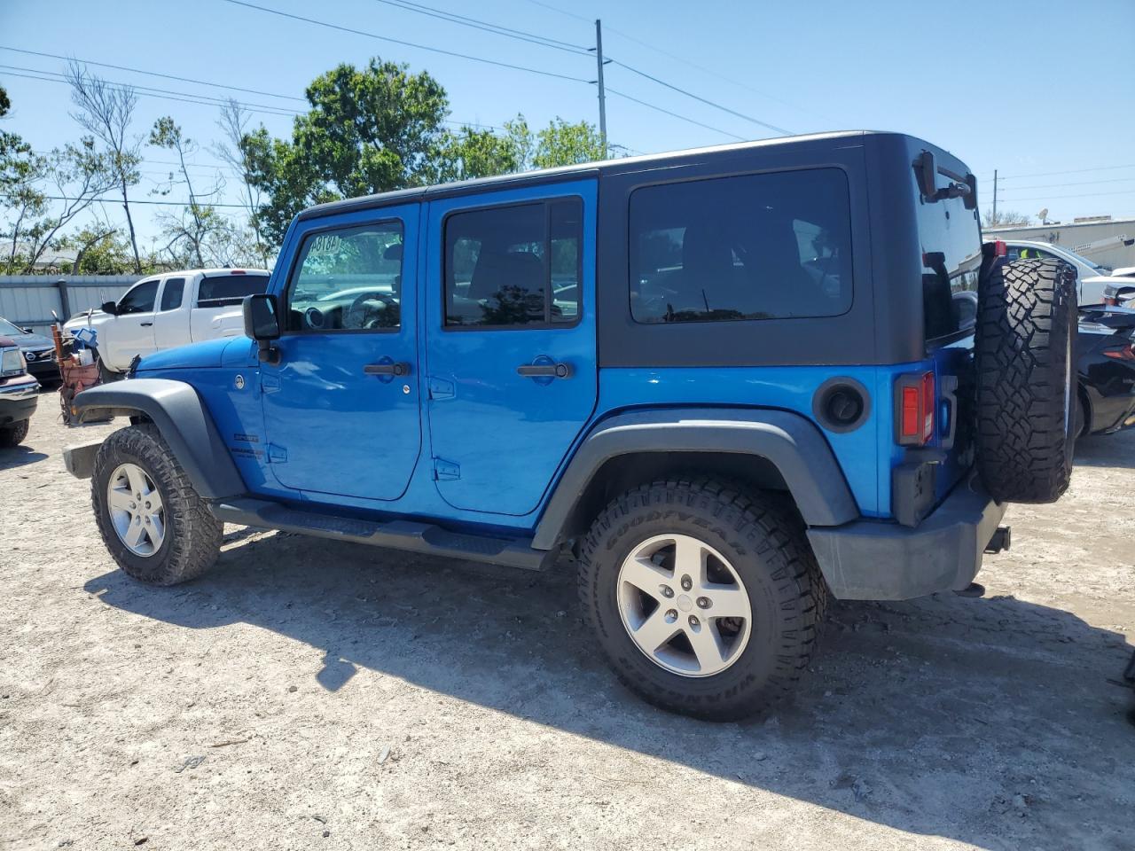 2015 JEEP WRANGLER U - Фото 2