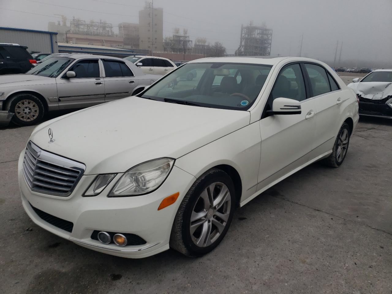 2010 MERCEDES-BENZ E 350 car image