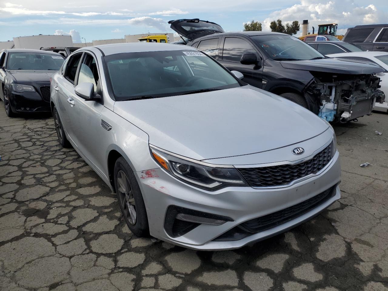 2019 KIA OPTIMA LX - Фото 4