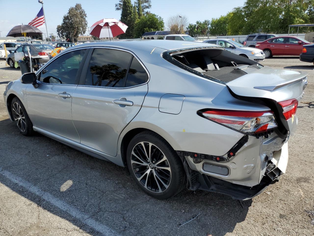 2018 TOYOTA CAMRY L - Фото 2