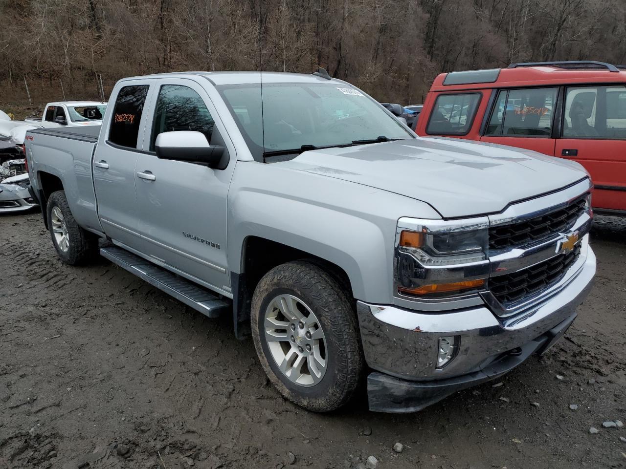 2017 CHEVROLET SILVERADO - Фото 4