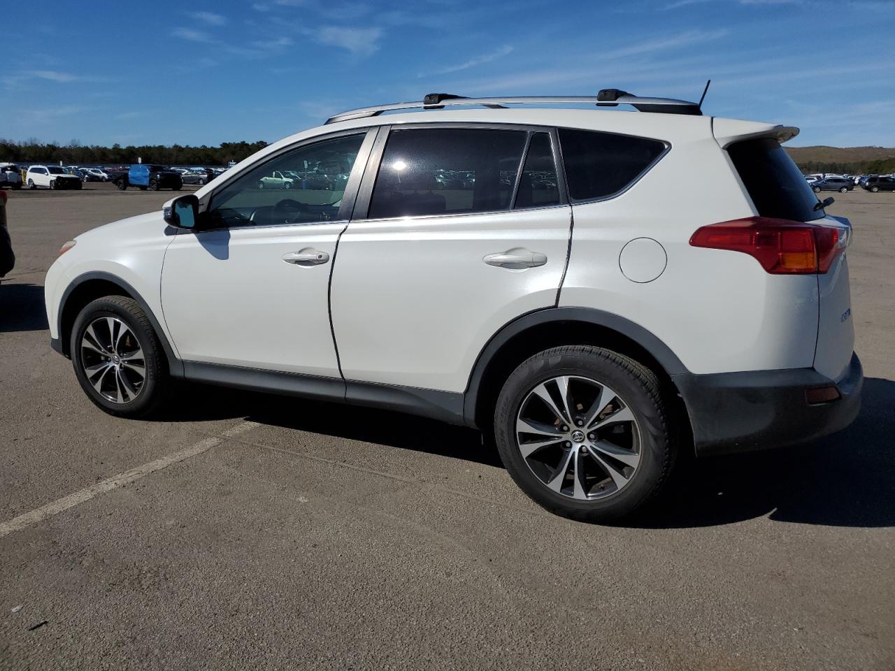 2015 TOYOTA RAV4 LIMIT - Фото 2