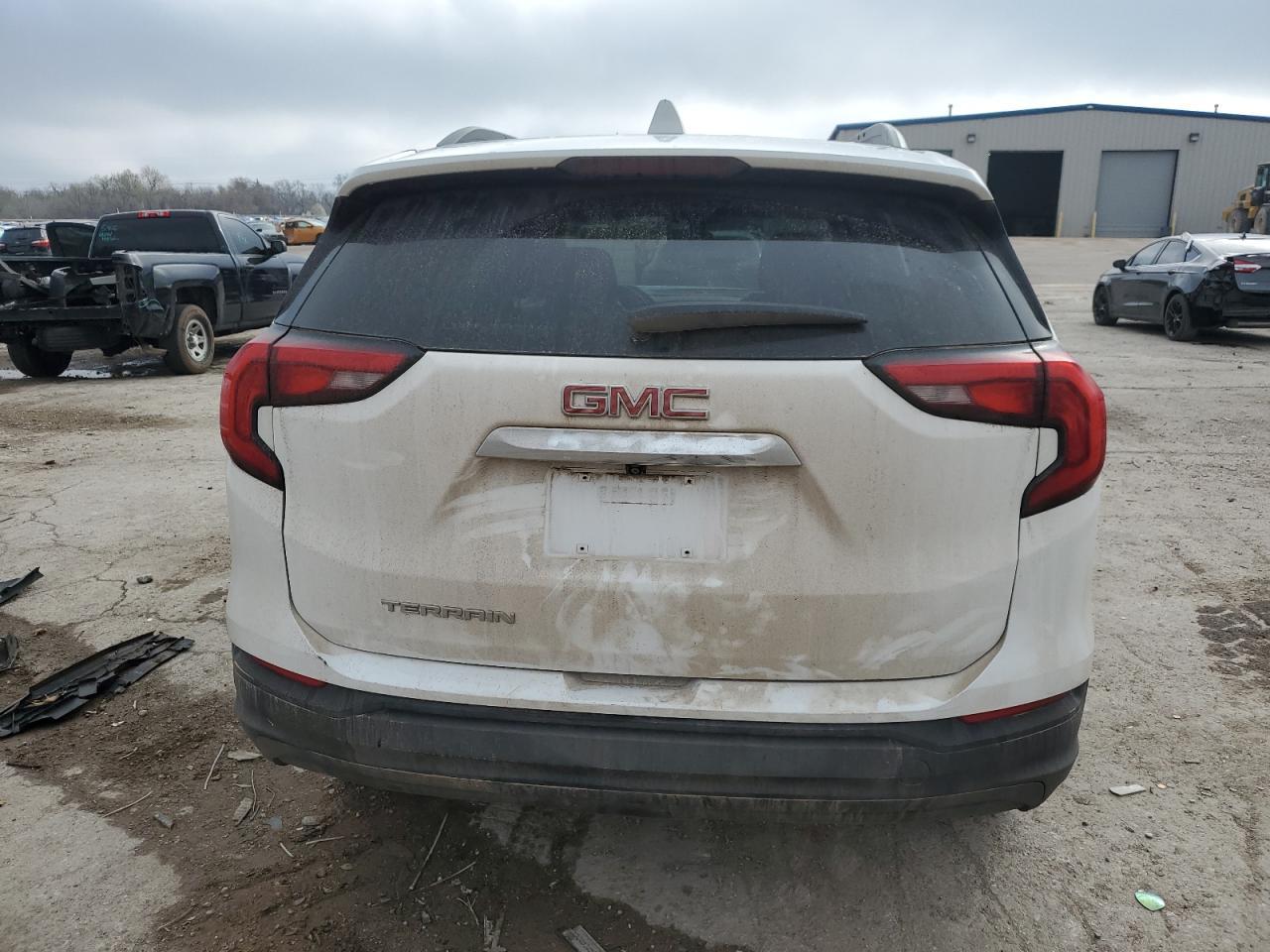 2019 GMC TERRAIN SL - Image 6