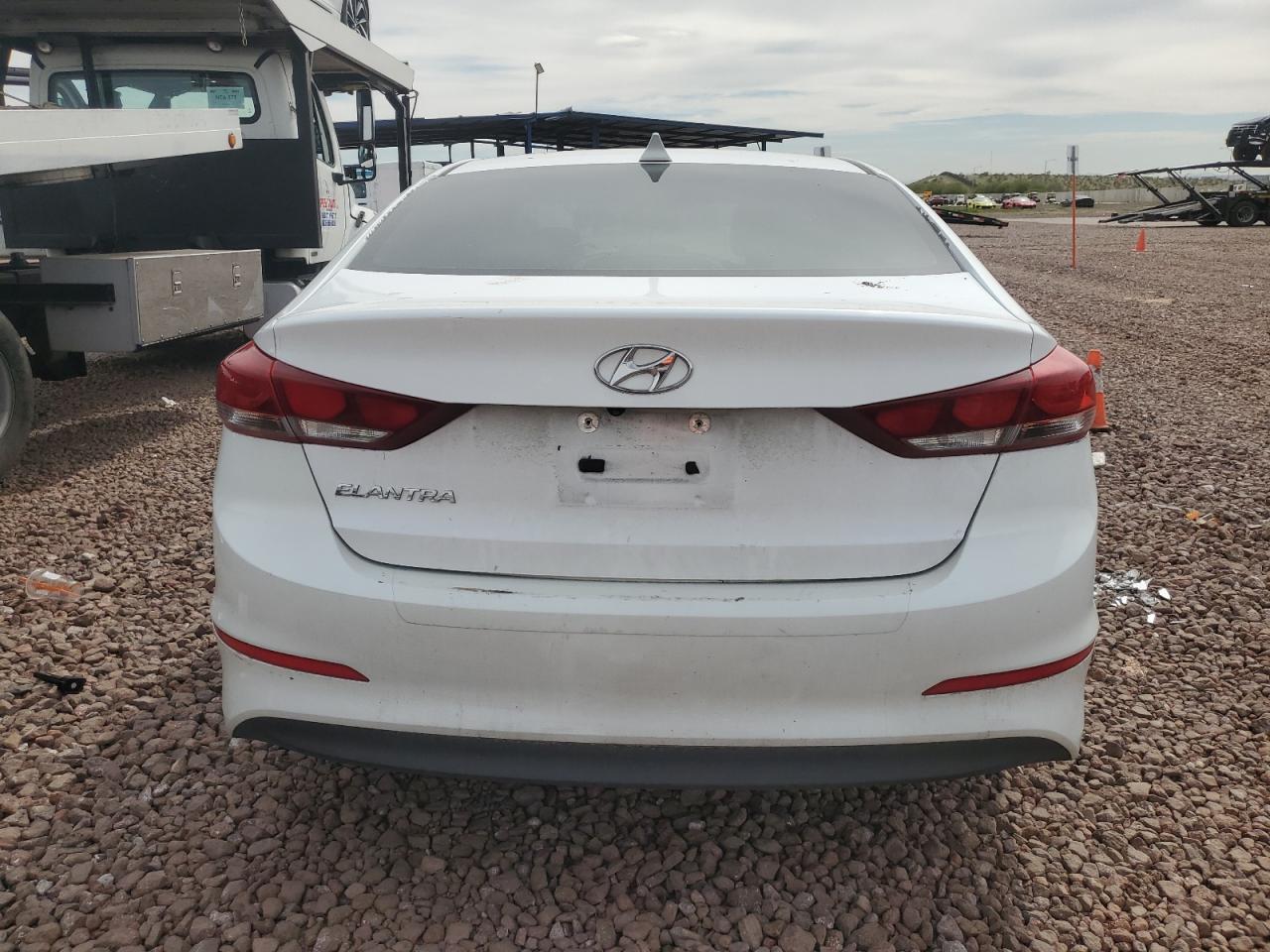 2017 HYUNDAI ELANTRA SE - Фото 6