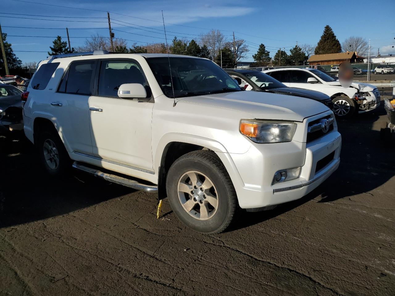 2011 TOYOTA 4RUNNER SR - Image 4