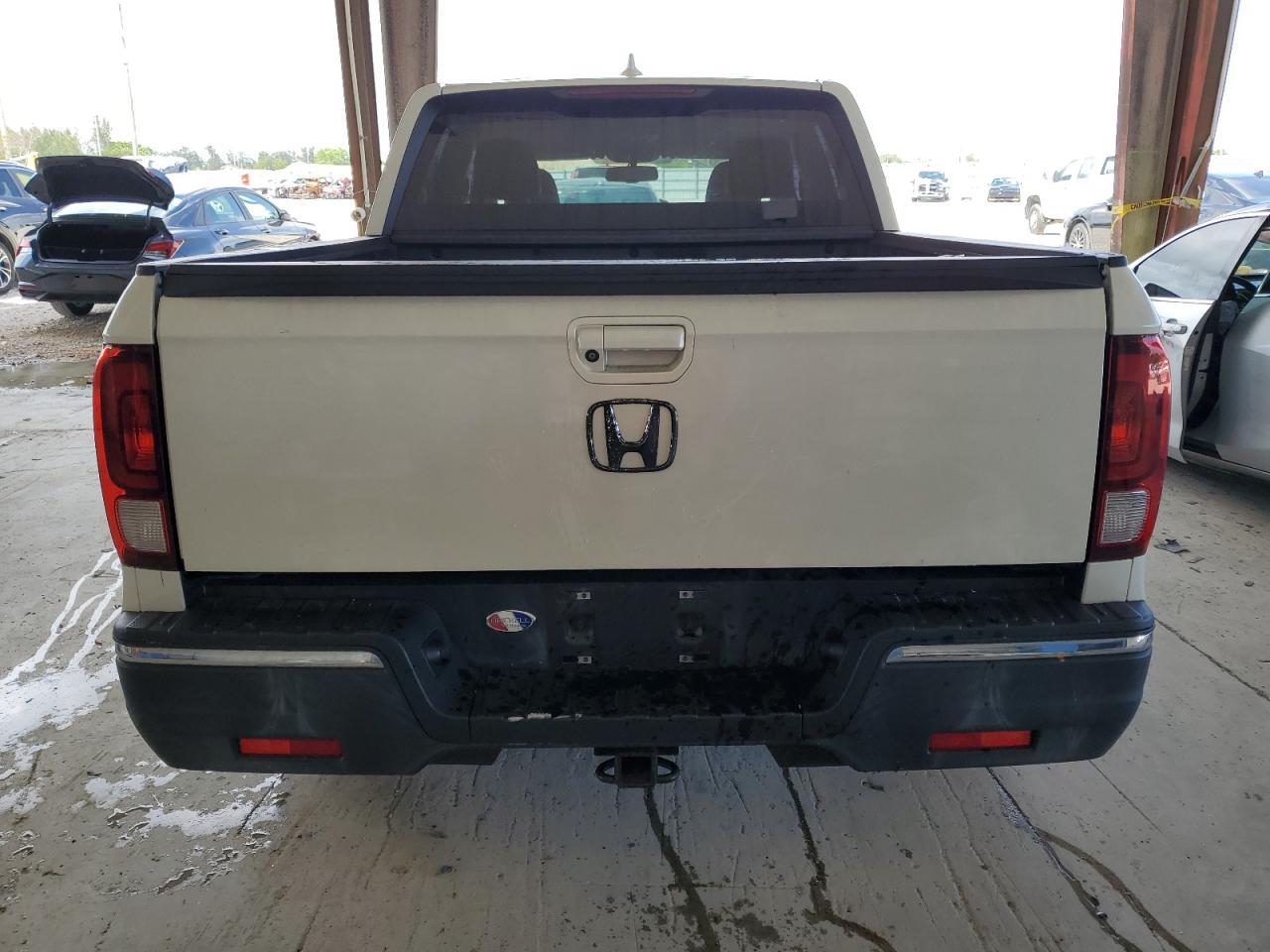 2017 HONDA RIDGELINE - Фото 6