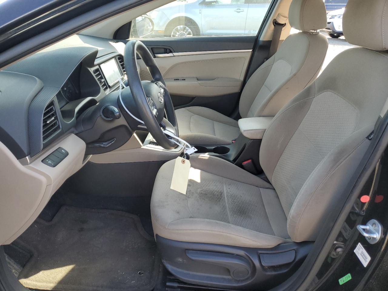 2019 HYUNDAI ELANTRA SE - Фото 7