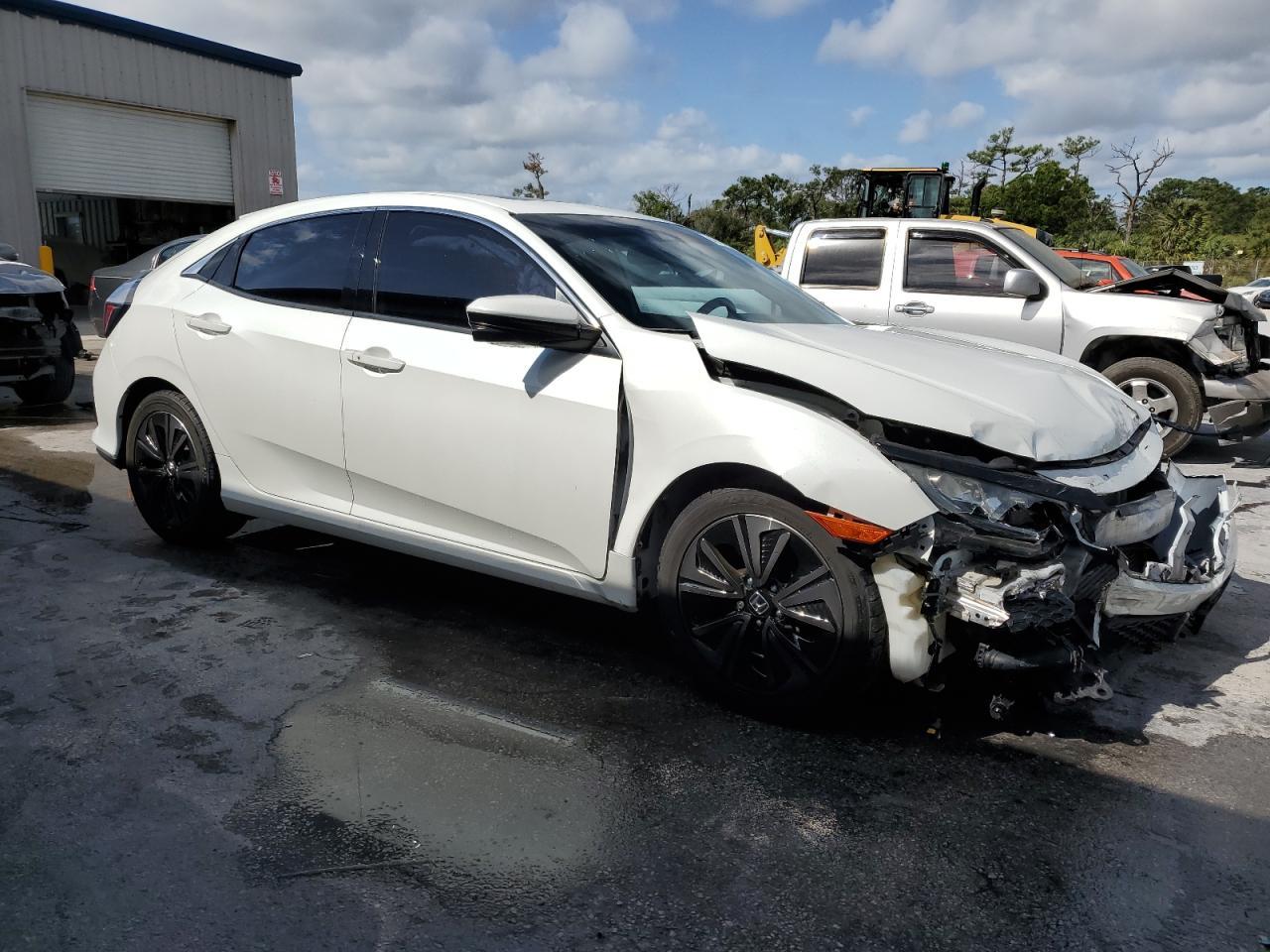 2018 HONDA CIVIC EX - Image 4