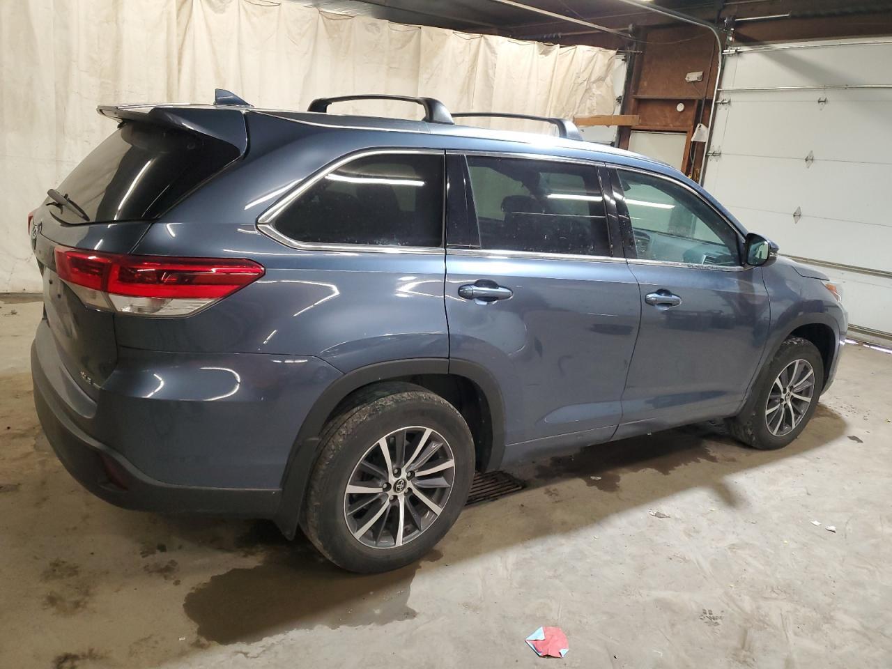 2018 TOYOTA HIGHLANDER - Image 3