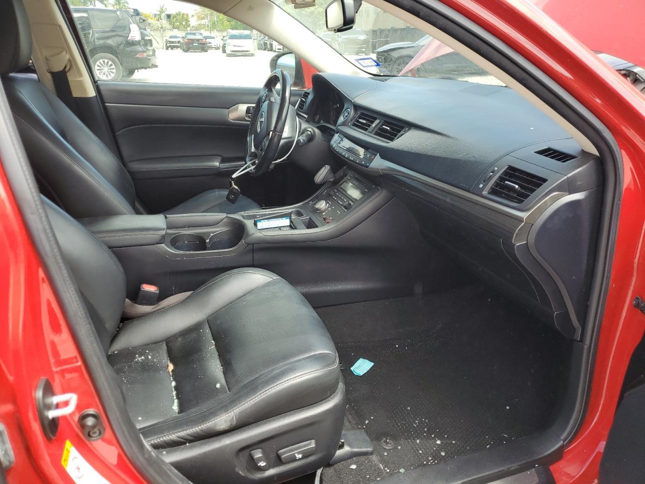 2016 LEXUS CT 200 - Фото 7