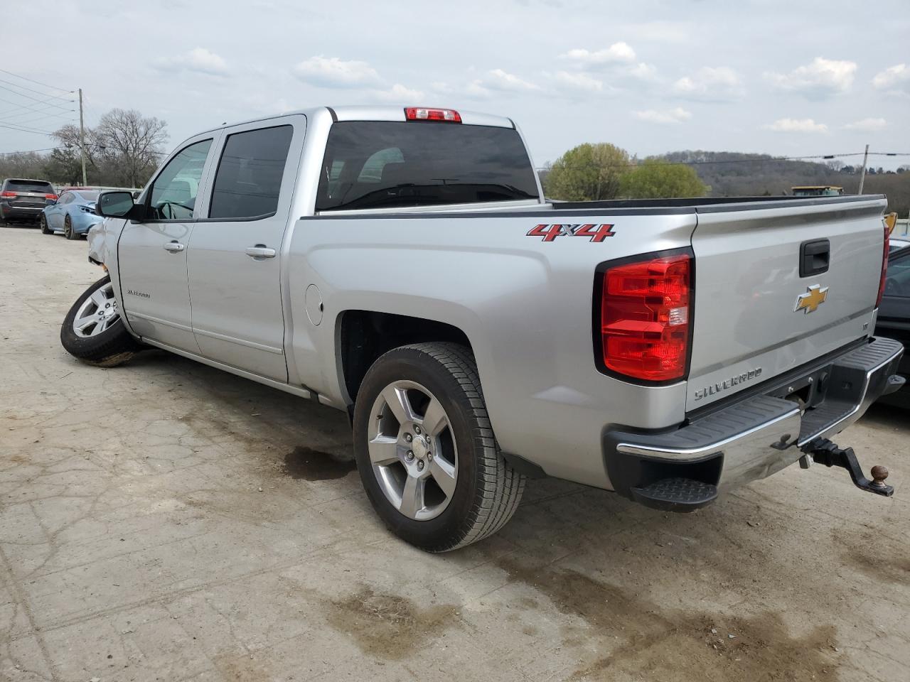 2018 CHEVROLET SILVERADO - Image 2