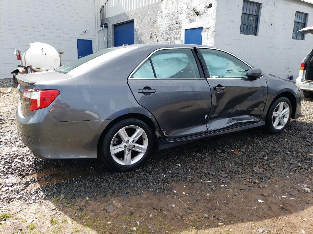 2014 TOYOTA CAMRY L - Image 3