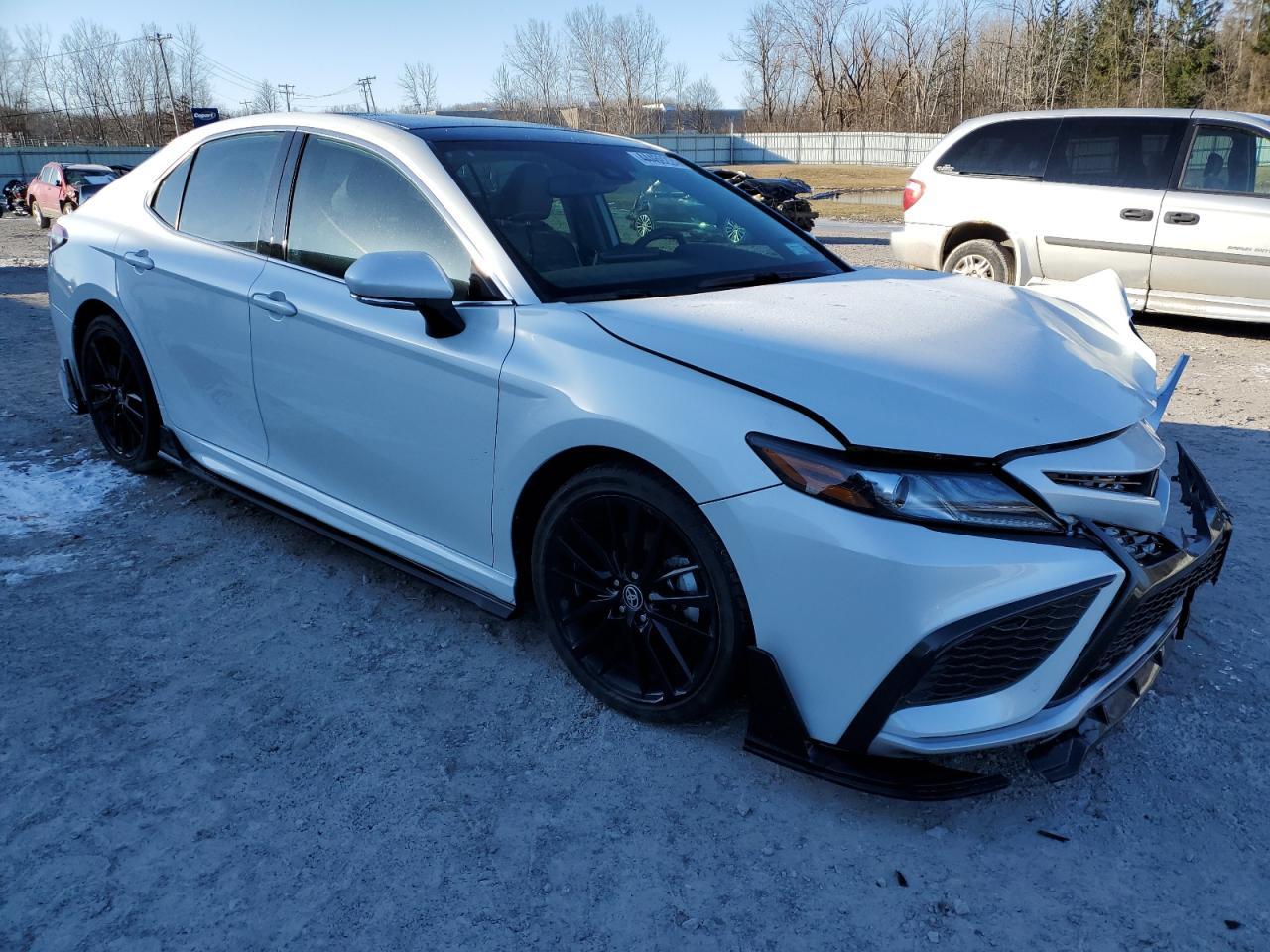 2022 TOYOTA CAMRY XSE - Image 4