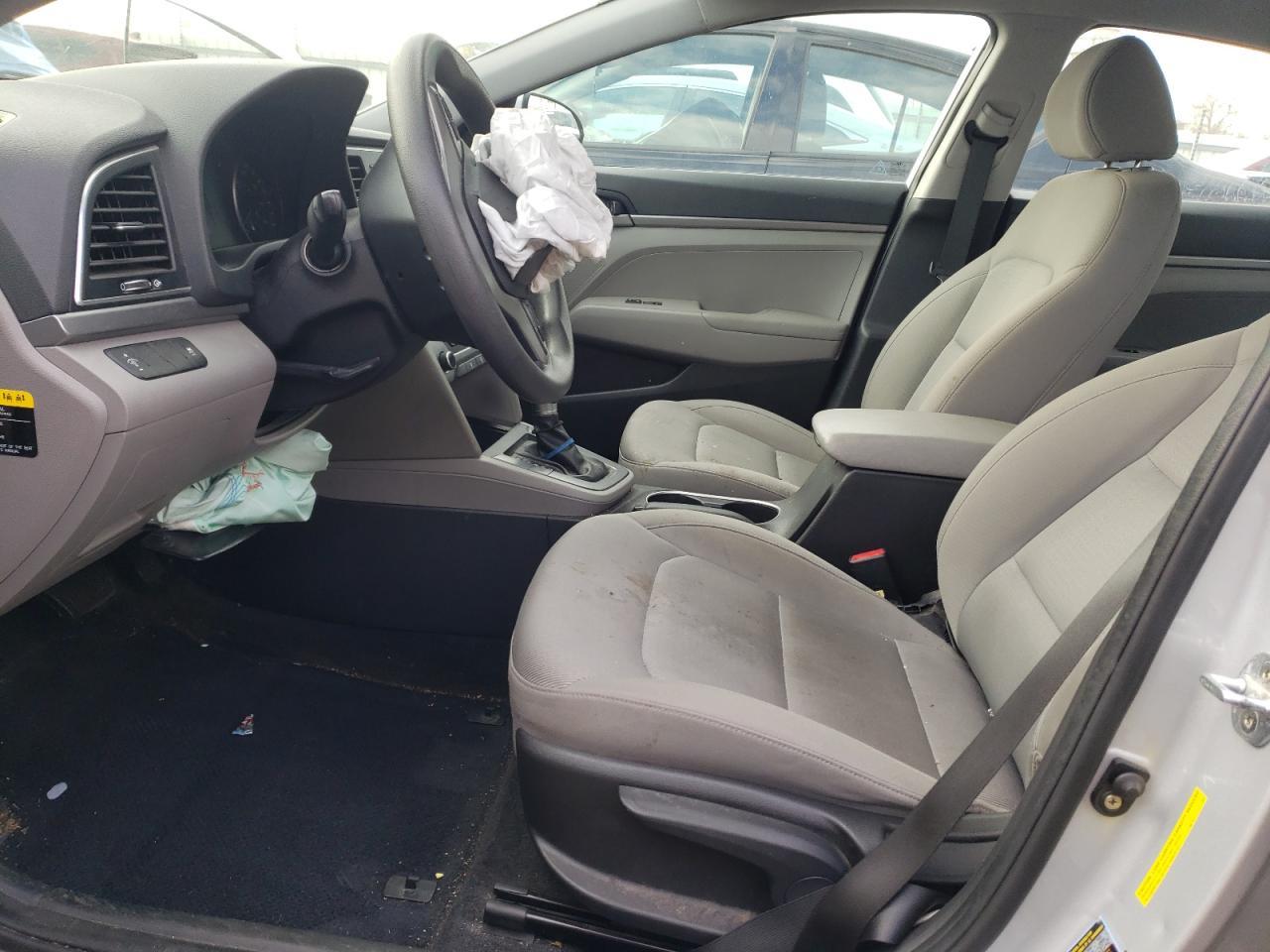 2018 HYUNDAI ELANTRA SE - Фото 7